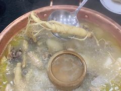 -朴小妹人参鸡汤火锅(长白山万达店)