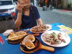 -老东镇啤酒屋海鲜加工·蒸汽海鲜·海鲜烧烤(台东店)