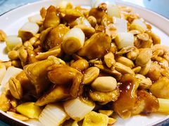 宫爆鸡丁-雲蜀龙阁·金牌水煮鱼(方庄店)