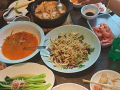 -五谷丰登农家院·地道胶东菜·海鲜烧烤(威海店)