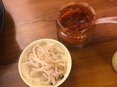 -丽虹云南过桥米线(兴工街店)