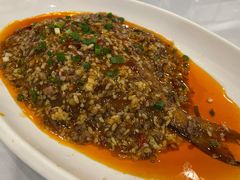 干烧鲳鱼-小实惠嘉(威海路店)
