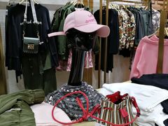 -URBAN REVIVO(济南世茂广场店)