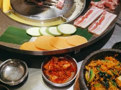 -哈哈碳都·牛肋条无限自助烤肉(台江万达店)