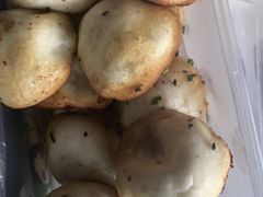 -老字号眼镜子煎包汤包店