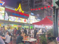 -黄亚华小食店(Jalan Alor)