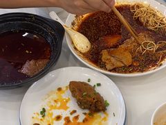 -洪平血旺椒麻鸡雅鱼饭店(熊猫大道店)