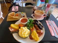 classic breakfast-Halladays Tea Rooms