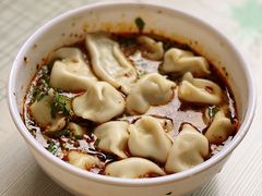 酸汤牛肉水饺-回坊马二饺子馆