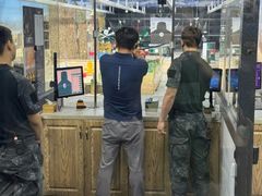 -都市枪神实弹射击俱乐部
