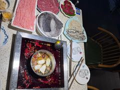 -二荆条·蜀鲜汇城市森林火锅