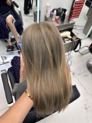 -乾健·烫染·接发SALON