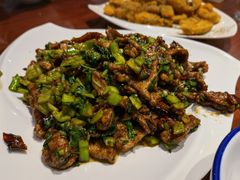 怪味牛柳-恩宏德餐馆(平山道店)