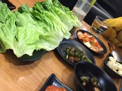 -肉甲韩国木炭烤肉(新壹街1店)