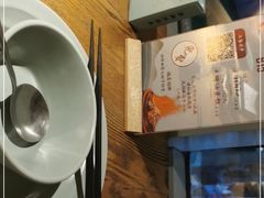 -蜜桃餐厅·伴山(湖滨商业街店)