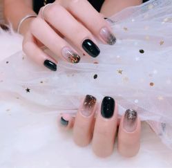 -悦指间美甲美睫