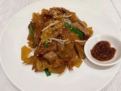 避风塘干炒牛河-十二粤味·顺德菜·烧鹅点心(五四广场店)