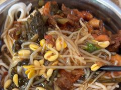 -灵山卢梅燕粉店