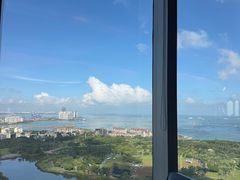 -黄金海景西餐厅·三文鱼·牛扒云顶旋转自助餐