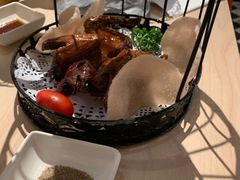 秘制脆皮乳鸽-避风塘(宝山万达店)