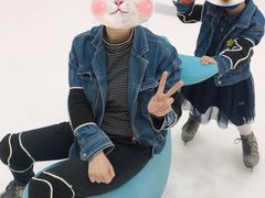 -冰纷万象滑冰场(南山万象天地店)