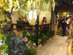 -春天里·老街坊餐厅(港隆广场店)