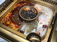 潮货鸳鸯锅-雾都渣渣火锅(南城智汇城店)