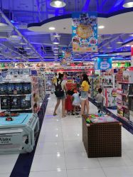 -玩具反斗城(正大广场店)