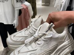-URBAN REVIVO(济南世茂广场店)