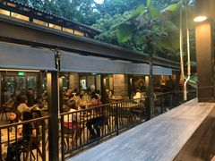 -植物园哈利亚餐厅