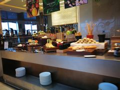 自助取餐区-索菲特酒店 · 云尚天际自助餐厅