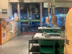 -山野的朋友露营炭火烤肉