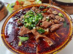 -胥佳烧鸡公牛肉面馆