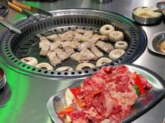 -马路牙子烧烤音乐酒馆(望京店)