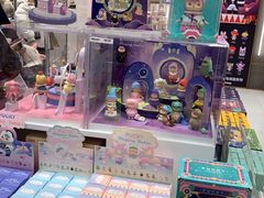 -泡泡玛特POPMART(蓝色港湾店)