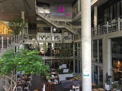 -ROAST coffee & eatery