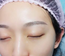 点击看大图 -Yue Show馨选·半永久纹眉纹眼线