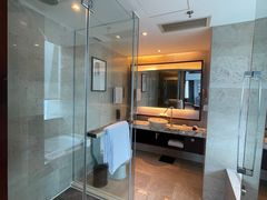 -上海龙之梦万丽酒店