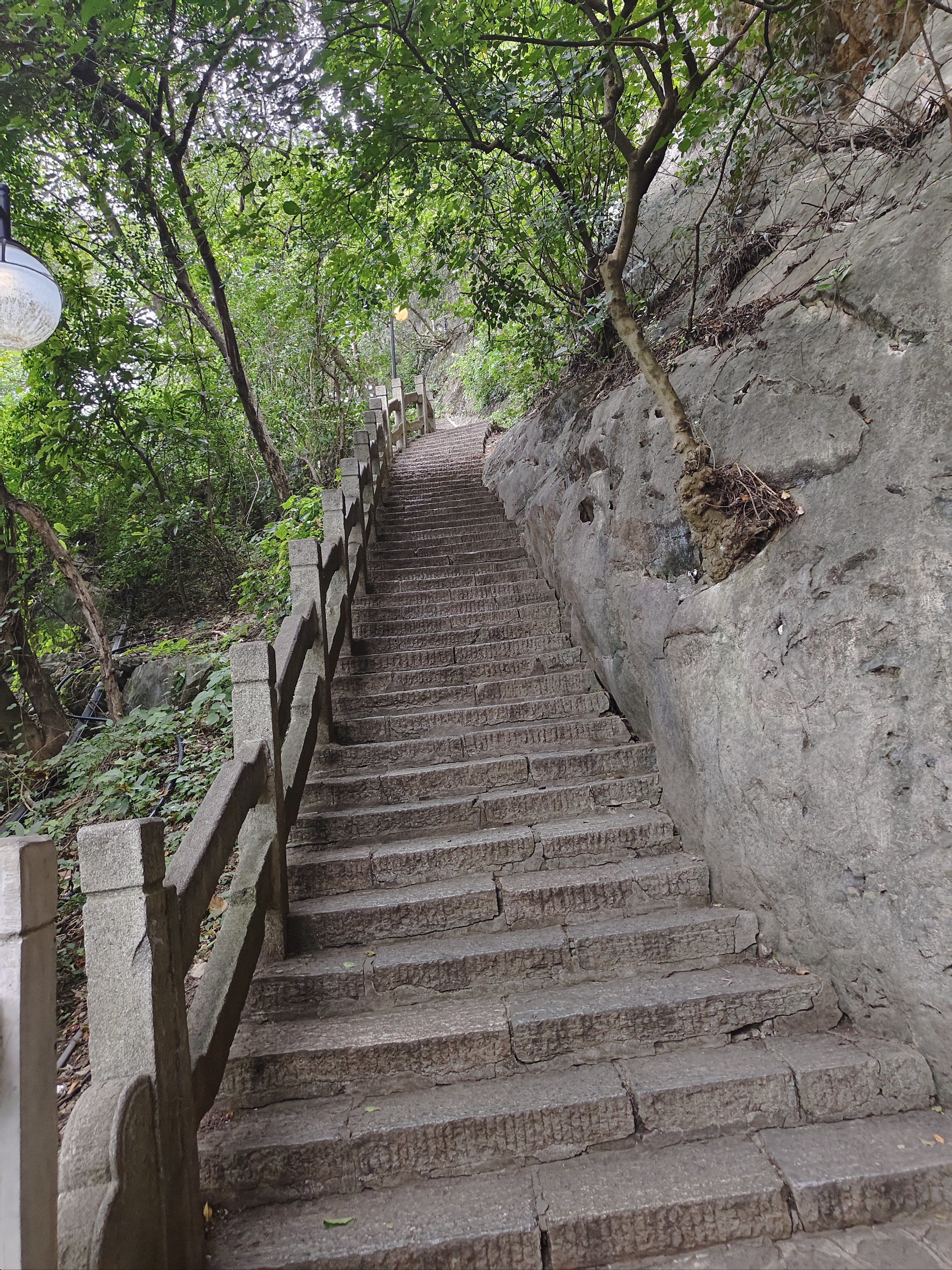 柳州马鞍山公园 阴天微风细雨