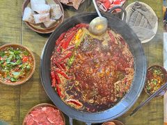 -黄潇洒老火锅(九眼桥宏济巷店)