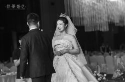 -欣薇婚纱(新源乐汇城店)