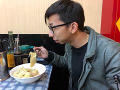 特色荠菜肉馄饨-潘国仙耳光馄饨(黄家阙路店)