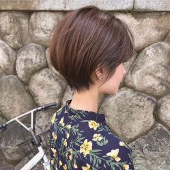 -T8 SALON