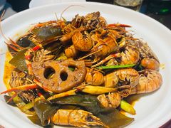 -前海沿·青岛菜(大拇指广场石老人店)