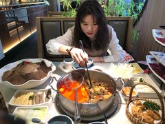 -左庭右院鲜牛肉火锅(浦江欢乐颂店)