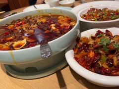 -渝信川菜 · 川味家常菜(财富购物中心店)