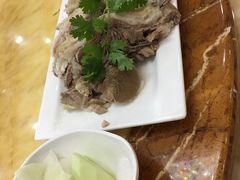-达吾手抓美食城总部(义乌店)