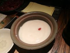 -老牌坊云南鱼豆花火锅(嵩山店)