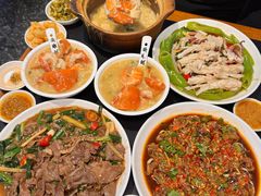 -皮蛋弟砂锅店(总店)