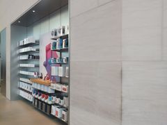 -Apple零售店(华贸购物中心店)